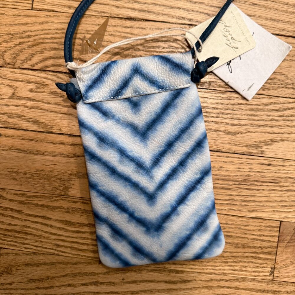 Free People Let’s Dance Leather Crossbody Bag Artisan Made NWT - Picture 6 of 11